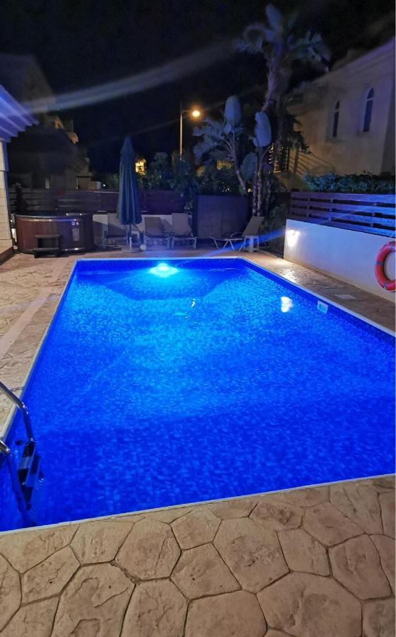 Great Villa Maria Paralimni Exteriér fotografie